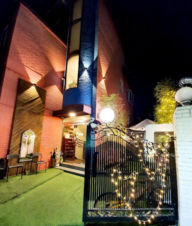 Twin Panda Guesthouse Seúl Exterior foto